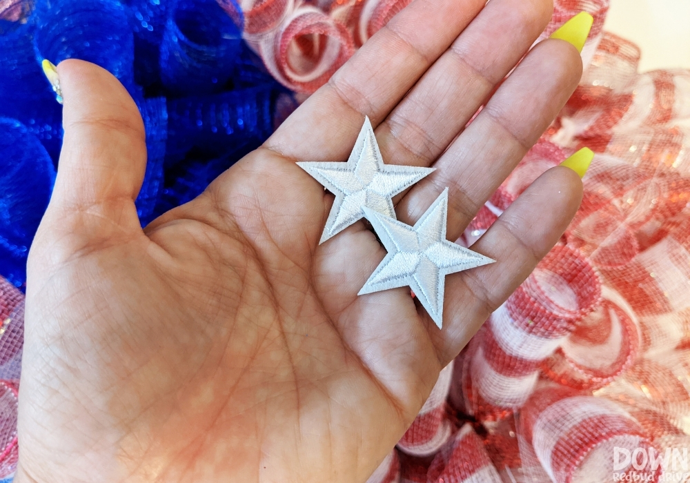 Close up of the stars for the DIY American Flag Mesh Wreath.