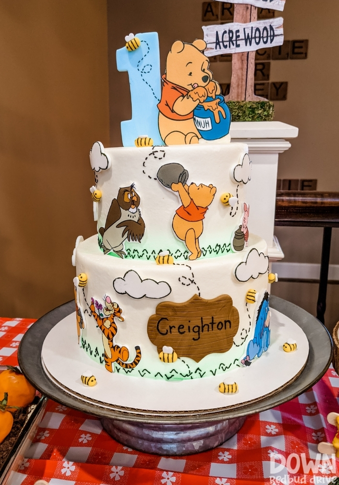 A close up of the Winnie the Pooh birthday cake.