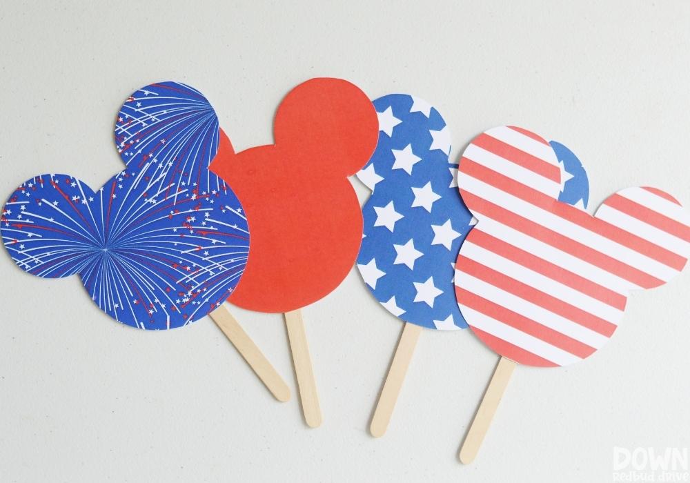 patriotic Mickey and Minnie 4th July treat pops diy