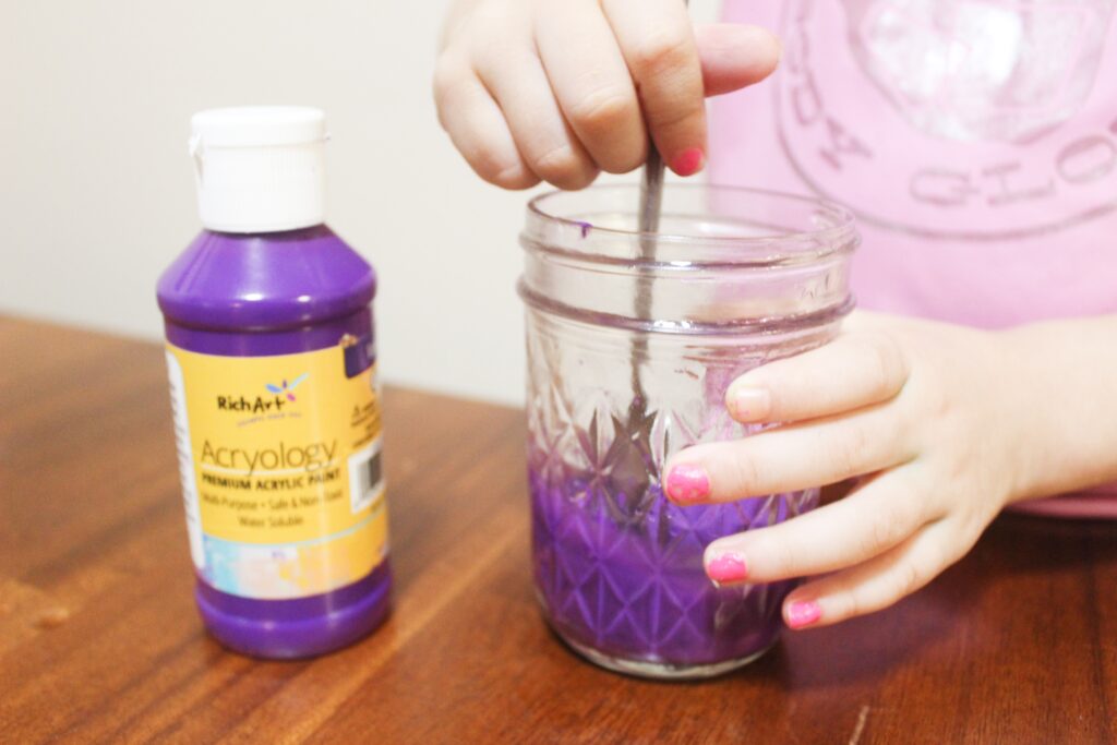 mix paint in a jar 