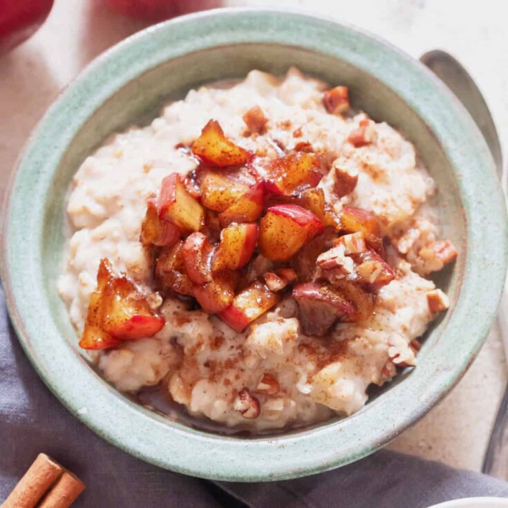 Image for Stove Top Apple Cinnamon Oatmeal